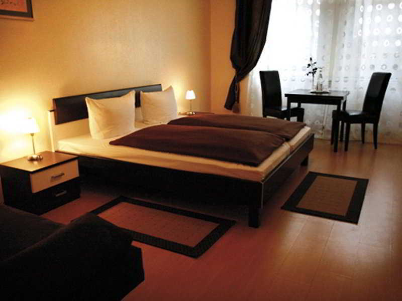 Hotel Monte Cristo Offenbach am Main Room photo